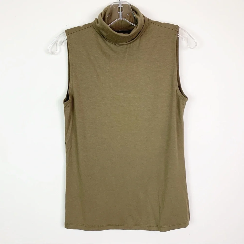 NWT L'AGENCE Ceci Sleeveless Turtleneck Top in Pine Size M - Picture 4 of 11